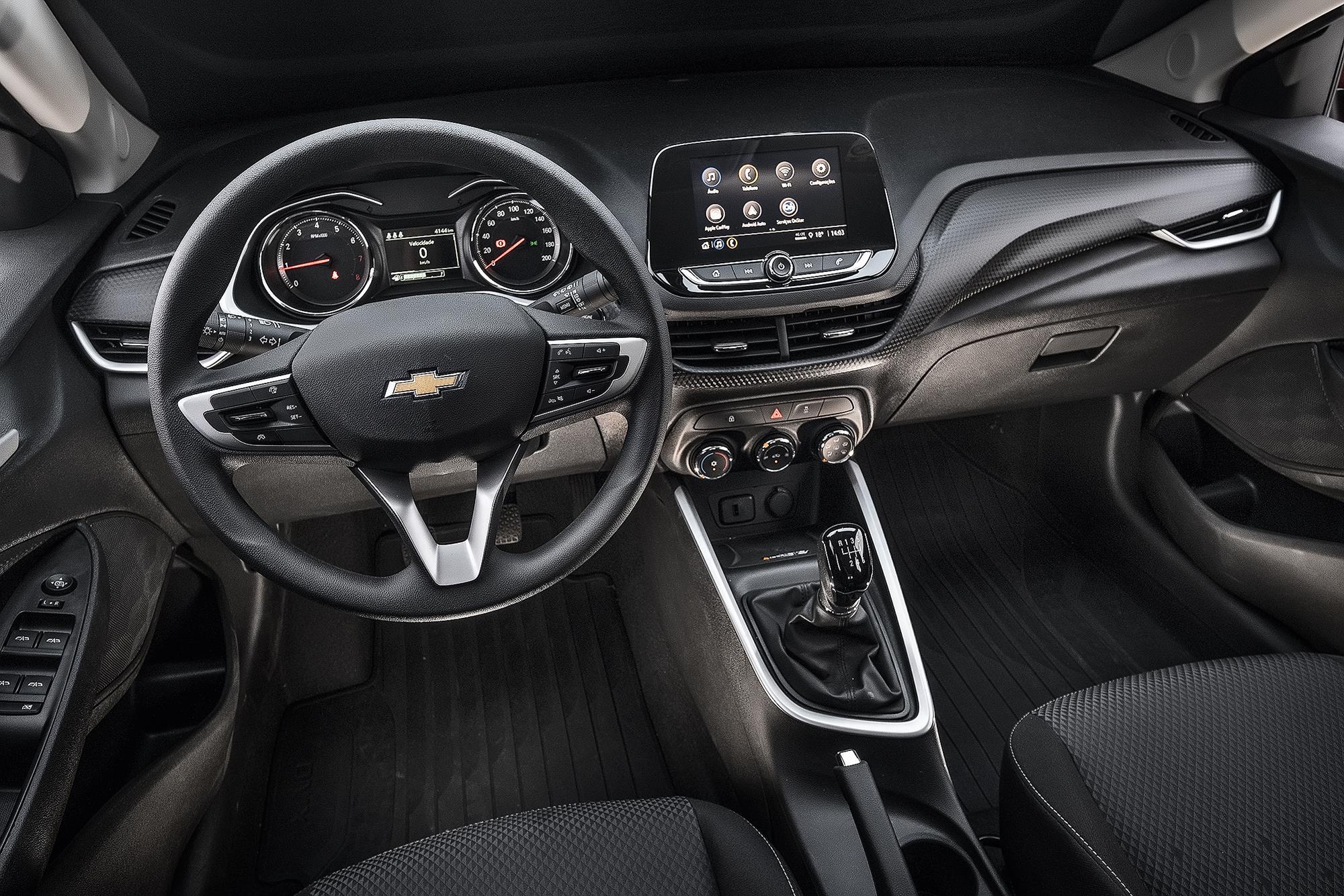Chevrolet Onix 2022: As diferenças das versões básica e completa