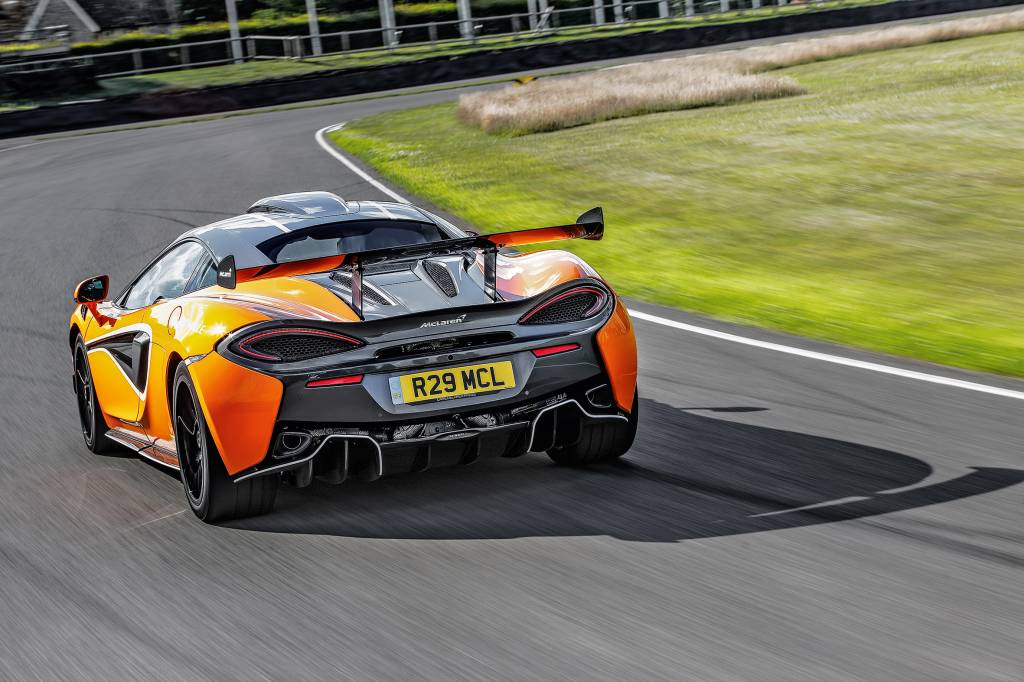 McLaren 620R 