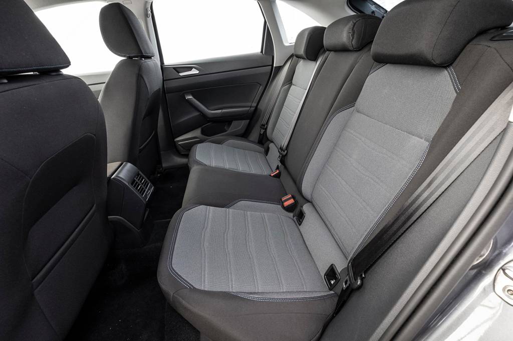 Volkswagen Nivus Comfortline 200TSI (31) Volkswagen Nivus Comfortline 200TSI (31)