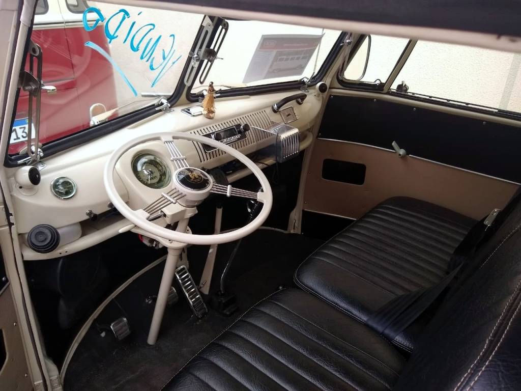 VW Kombi Corujinha 1969 VW Kombi Corujinha 1969
