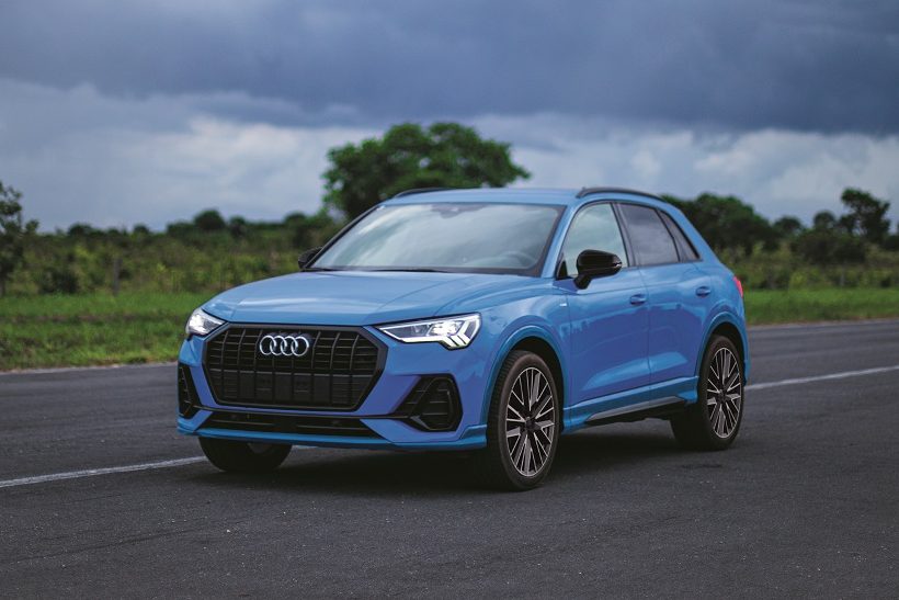 Audi-Q3-Black-S-line- Audi-Q3-Black-S-line-