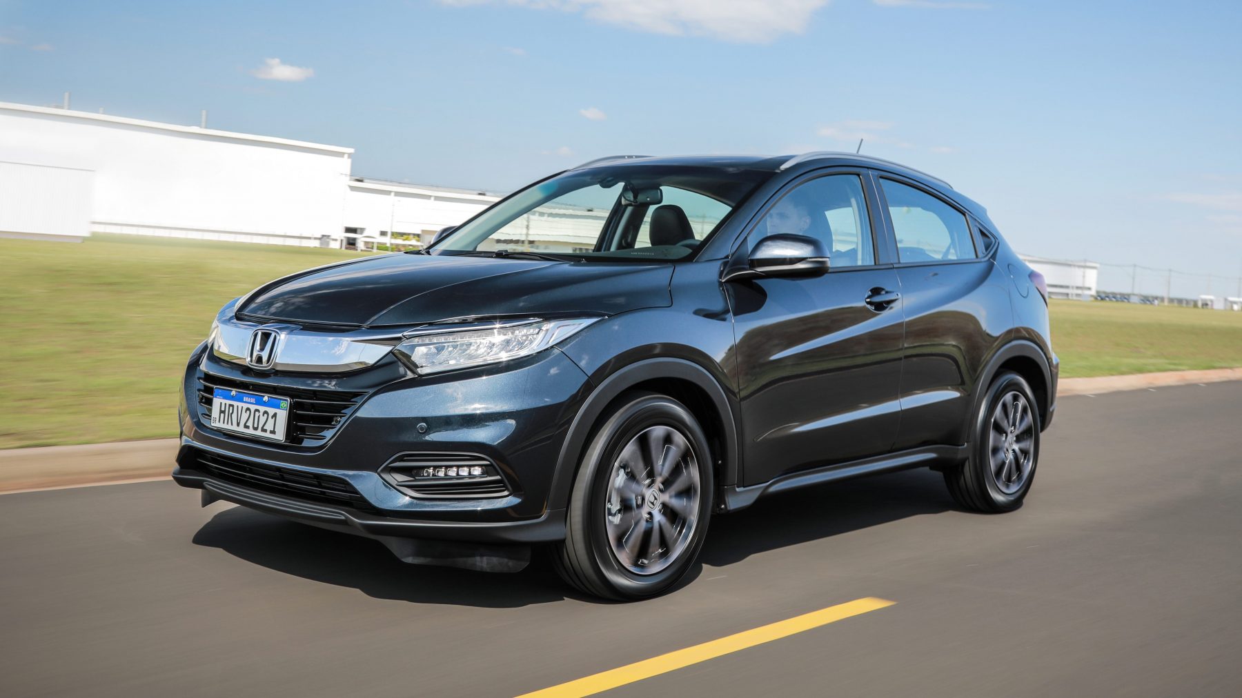 Honda HR-V 2021 chega mais caro, mas com seis airbags e central de