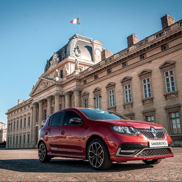 Renault Sandero RS em Paris, França