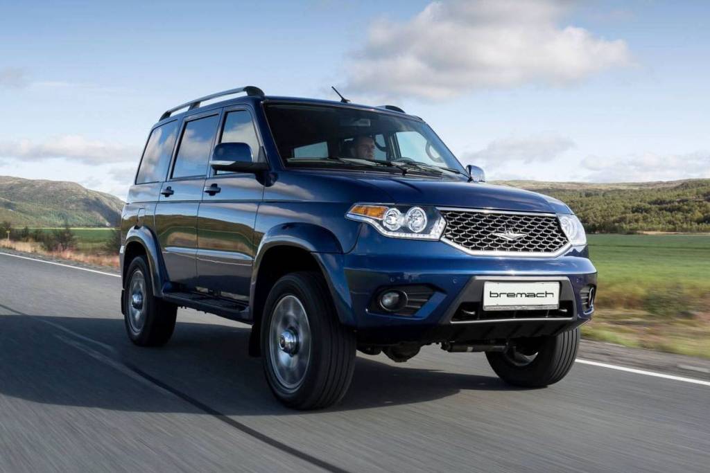 bremach-taos-uaz-patriot-usa-russia-suv-1 O nome é igual ao do VW Taos, mas o design lembra mesmo é a antiga Pajero TR4