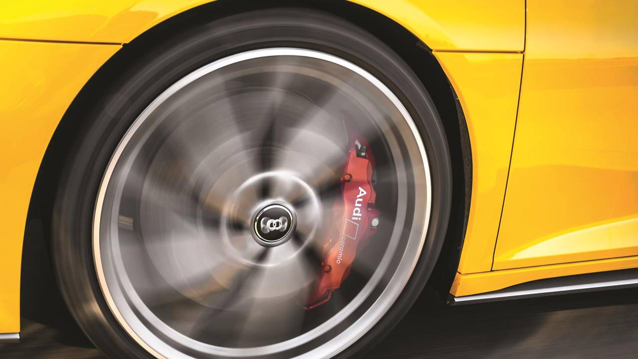 Audi R8 V10 Performance 2020 amarelo roda e freio