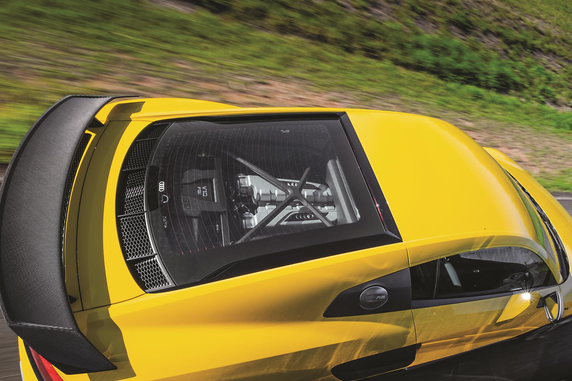 Audi R8 V10 Performance 2020 amarelo motor central