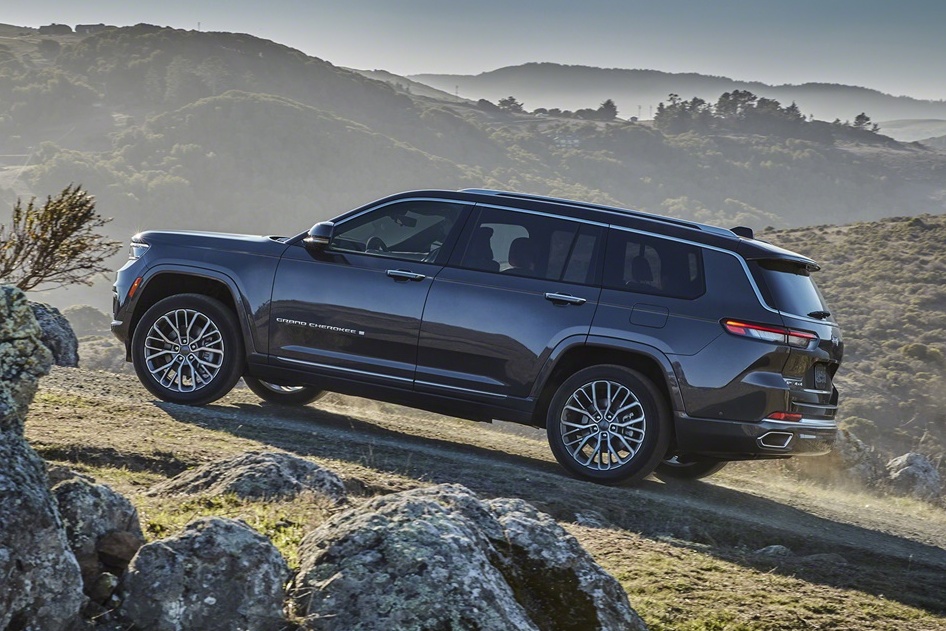 All-new 2021 Jeep Grand Cherokee L Summit Reserve