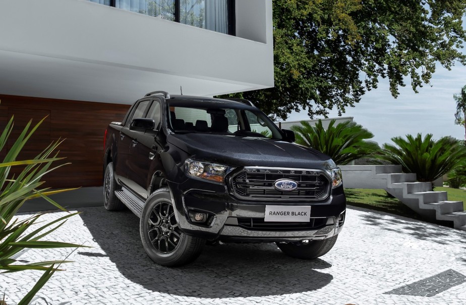 ranger-black-9- Ford Ranger Black