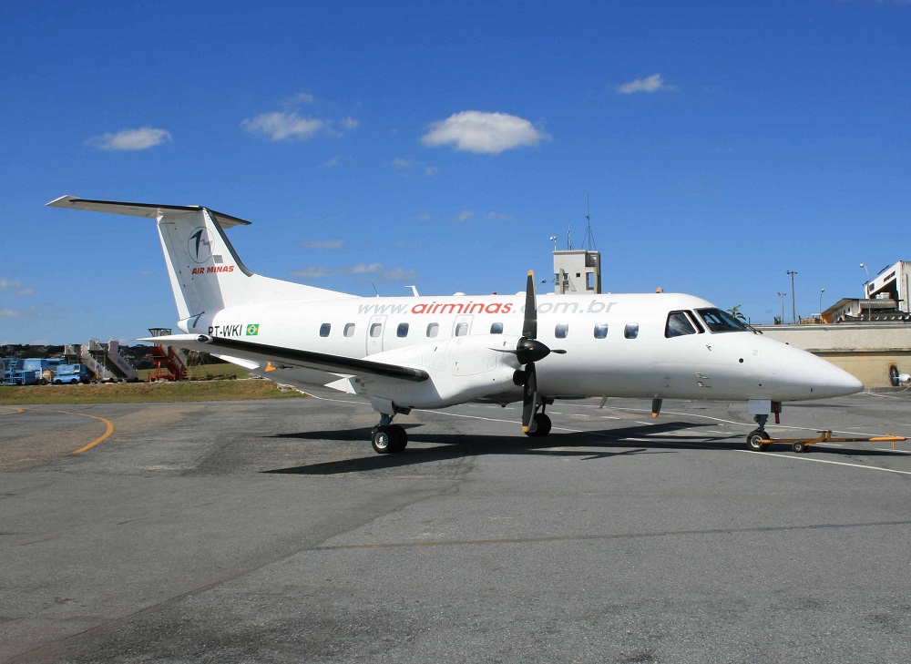 Embraer EMB-120 Brasília, da Air Minas Linhas Aéreas.