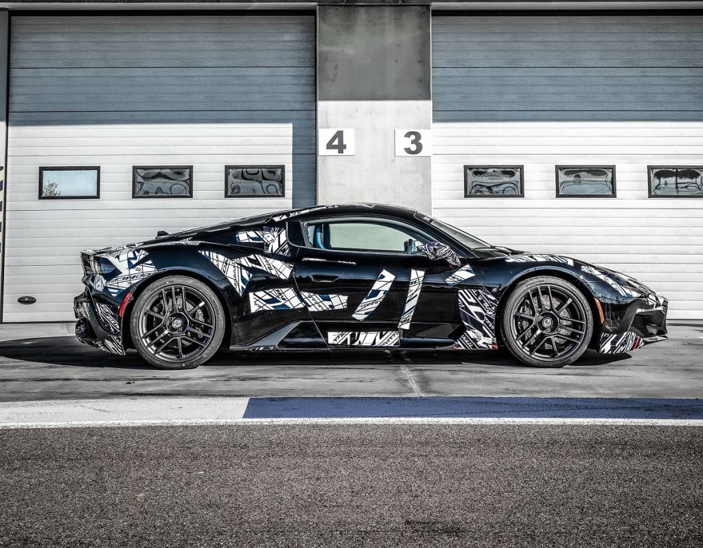 Maserati MC20 (4) Carroceria não tem apêndices aerodinâmicos