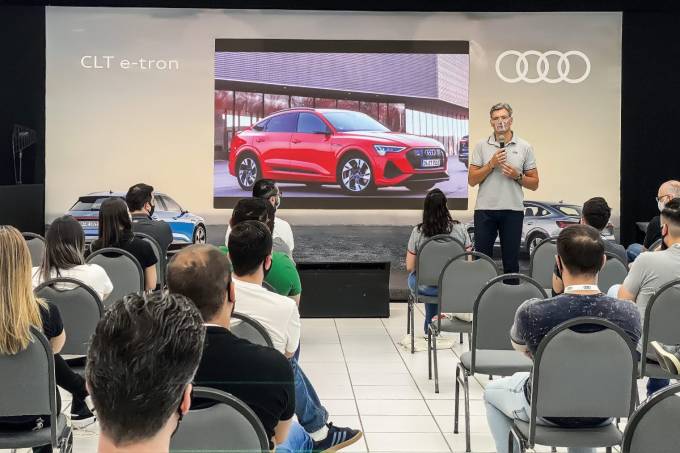 Treinamento de vendas Audi e-tron