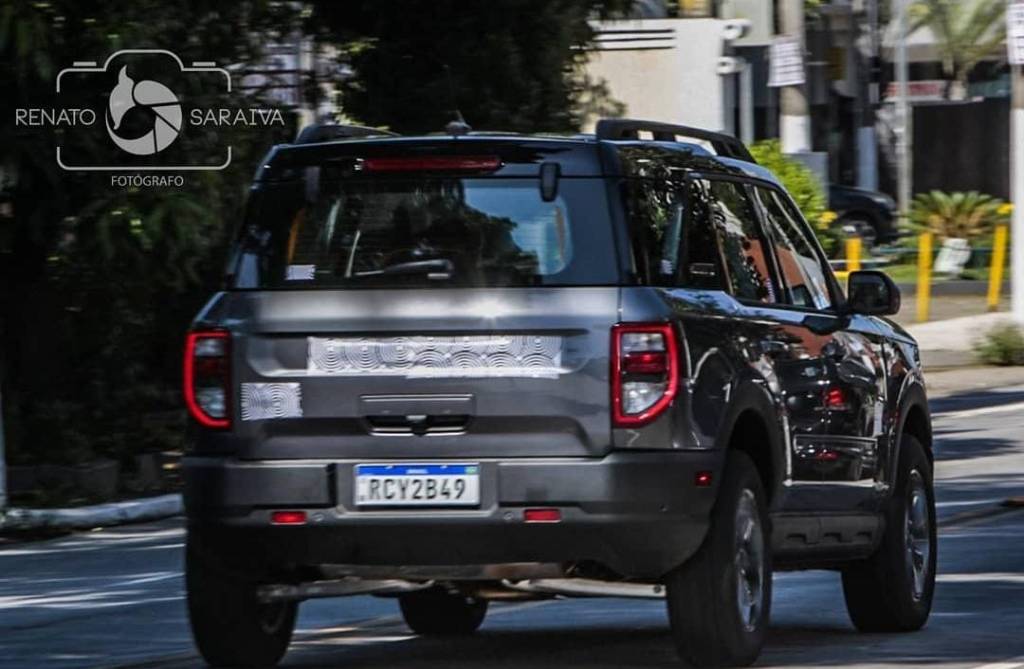 Ford Bronco Sport Flagrado rodando por São Paulo