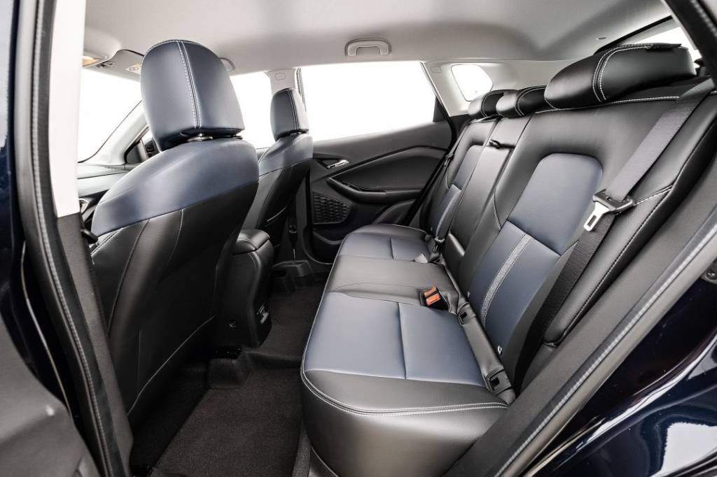 Comparativo Chevrolet Tracker x Novo Nissan Kicks Comparativo Chevrolet Tracker x Novo Nissan Kicks QUATRO RODAS.