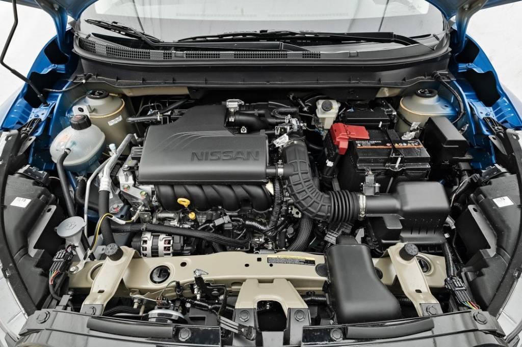 Comparativo Chevrolet Tracker x Novo Nissan Kicks Comparativo Chevrolet Tracker x Novo Nissan Kicks QUATRO RODAS.