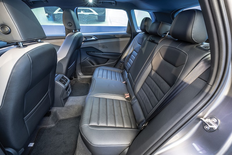 Volkswagen Taos avant premiere (6) Espaço interno é amplo