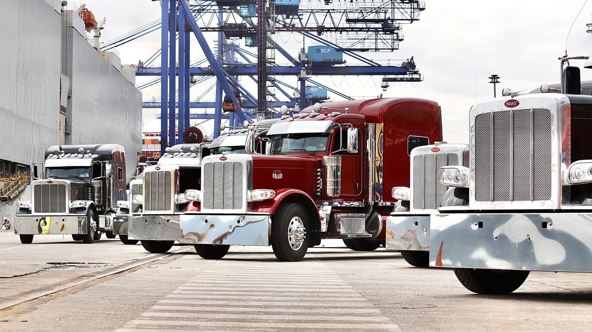 Lot of 10 Peterbilt trucks arrives in Brazil with ‘Transformers’ pose