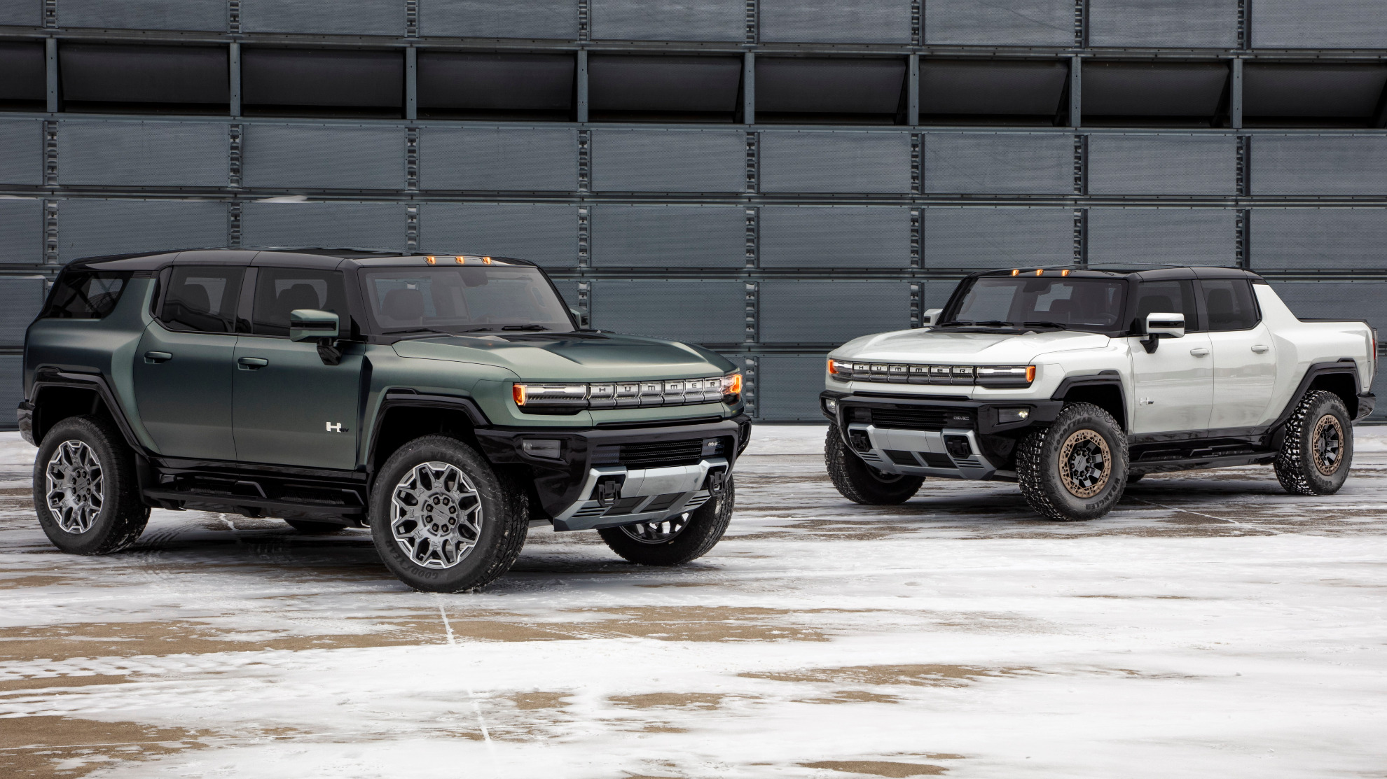 Novo Hummer EV SUV tem tecnologia Marvel e é tão rápido quanto uma