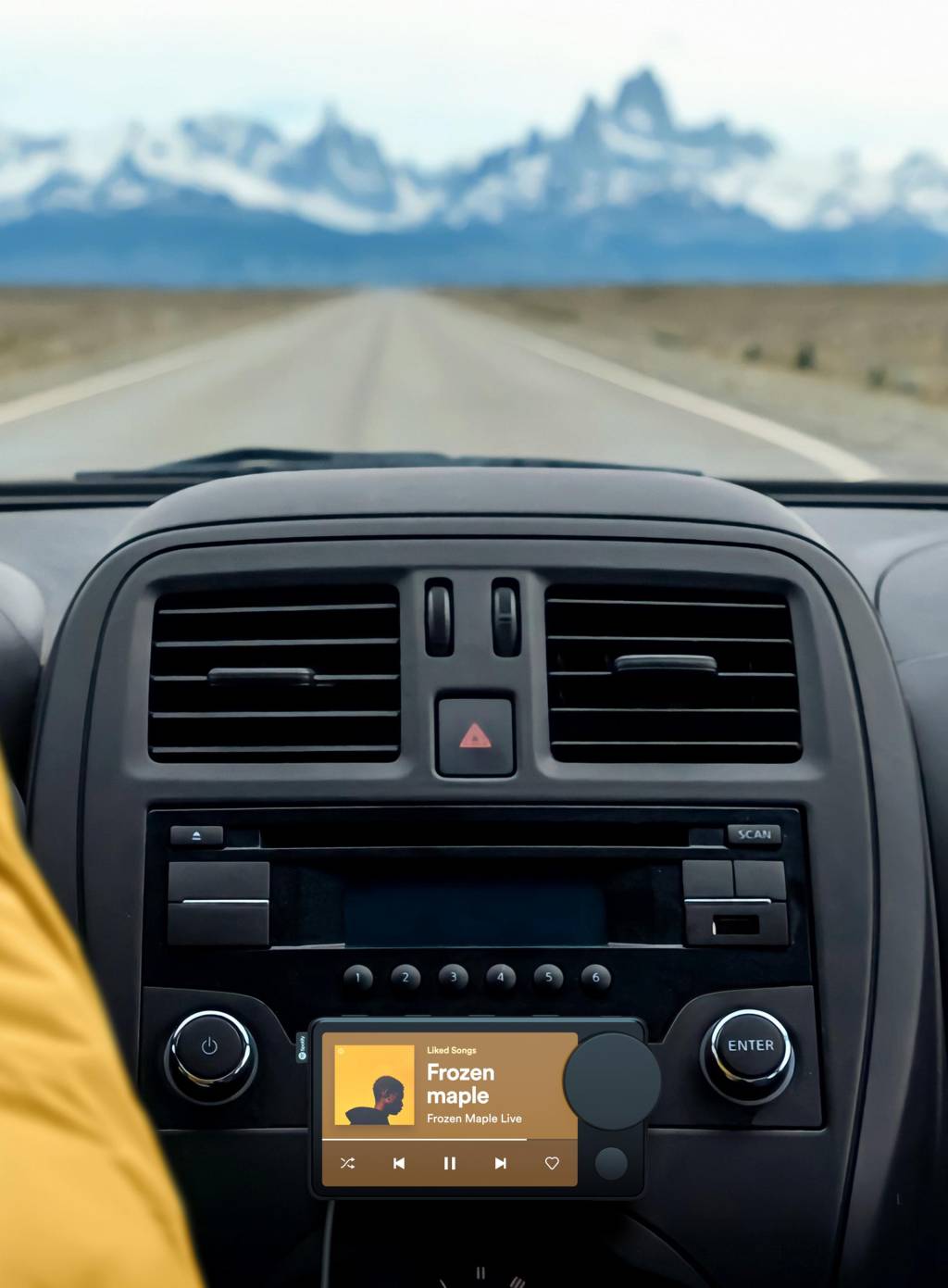 Car Thing 4 Aparelho pode ser fixado em diferentes partes do painel