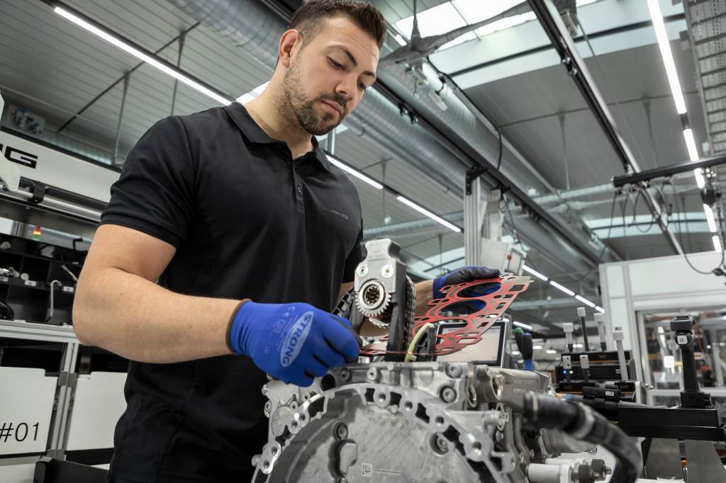 Mercedes-AMG Produktion M139 2019 Mercedes-AMG Production M139 2019