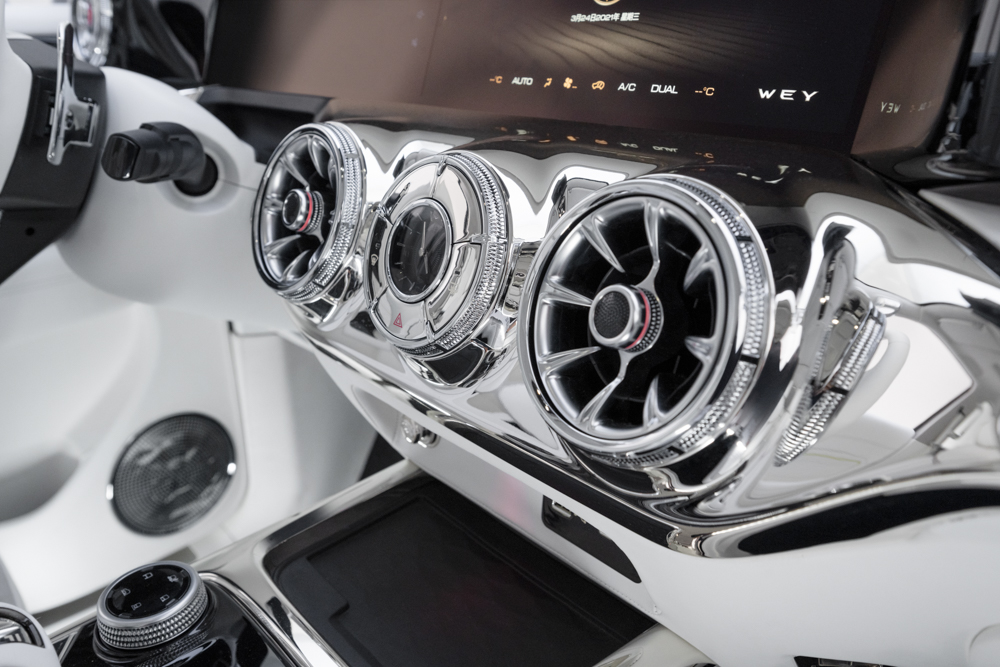 Novo Great Wall Tank Cybertank (3) Se você gosta da estética cyberpunk o interior do SUV irá te agradar
