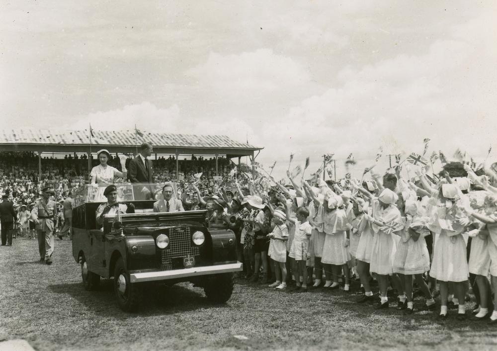 Philip e Elizabeth II visitaram a Austrália em 1954 e, desde então, já optavam pelos Land Rover