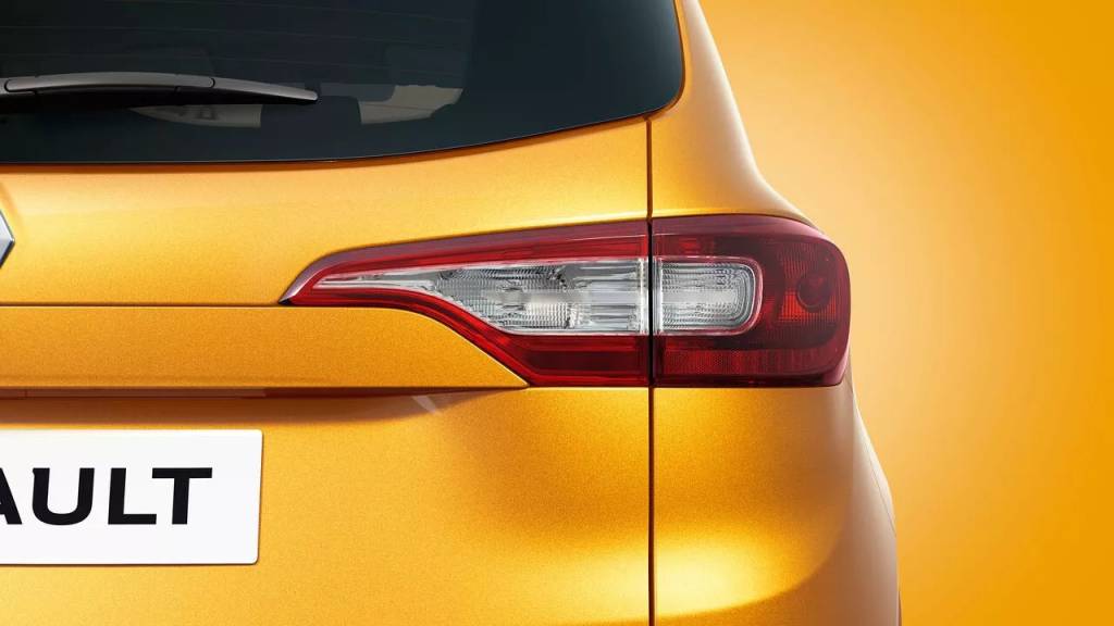 Renault Triber 2021 (1) Lanterna traseira do Renault Triber 2021