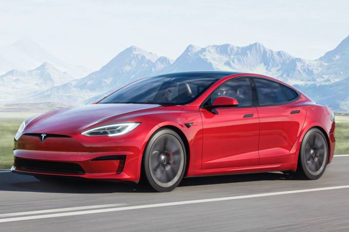 Tesla Model S Plaid (frente)