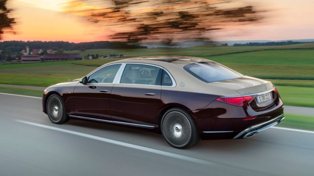 2022-Mercedes-Maybach-S680-V12