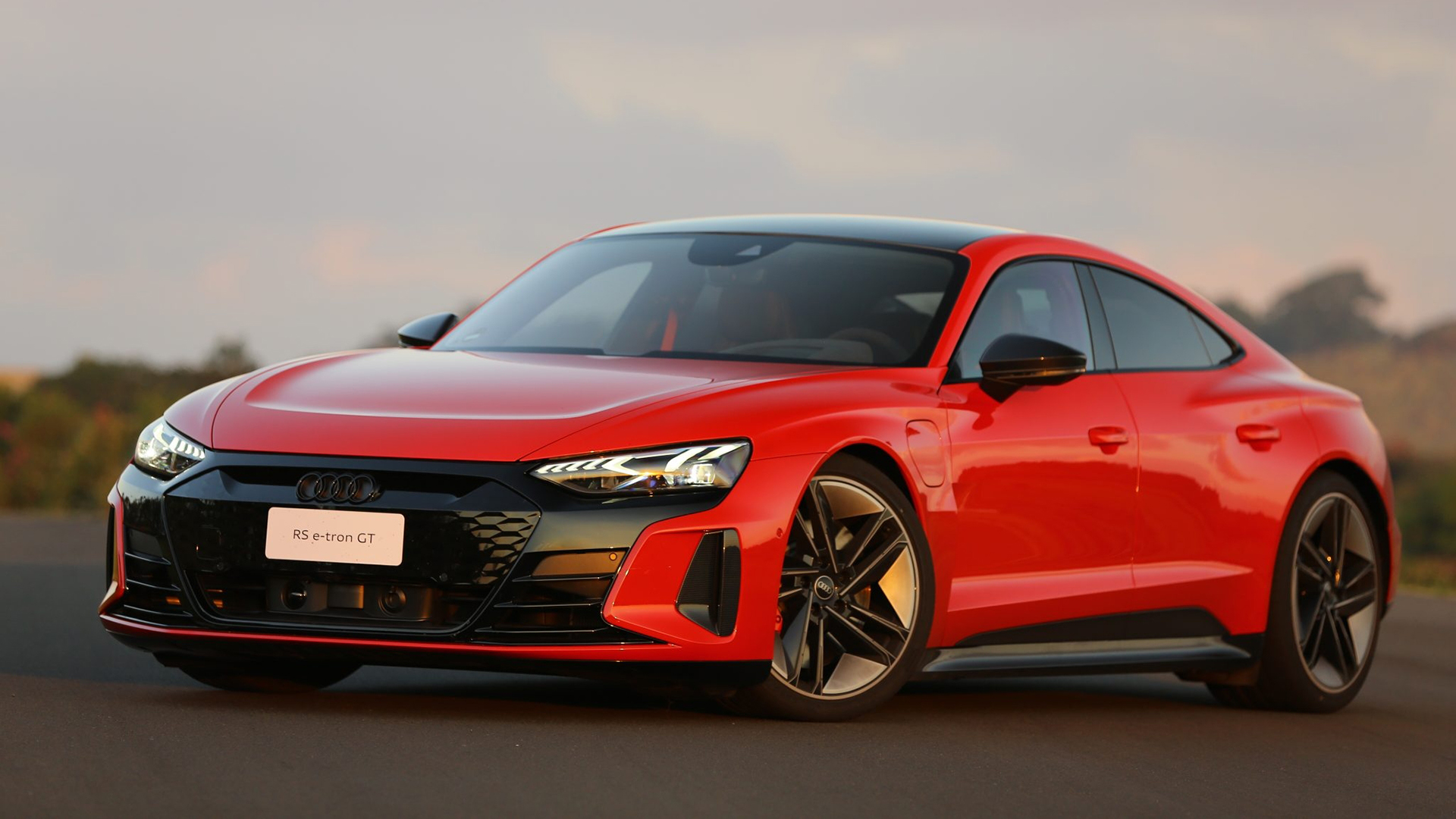 RS etron GT, primeiro esportivo elétrico da Audi, chega por R 950.000 Quatro Rodas RS etron GT, primeiro esportivo elétrico da Audi, chega por R 950.000 Quatro Rodas