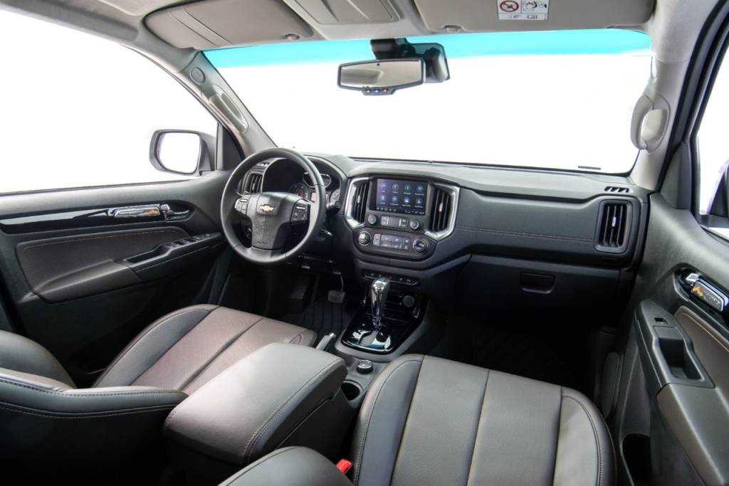 S10 High County 2022 interior