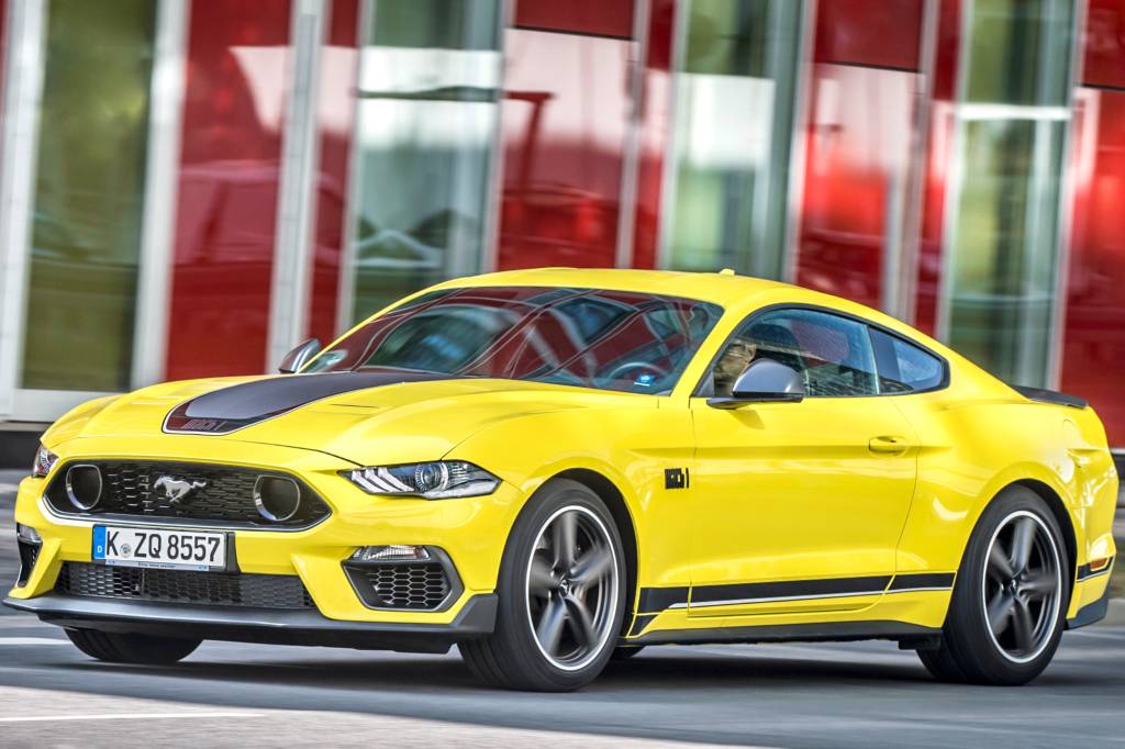 Ford Mustang Mach 1 2021 Amarelo Frente