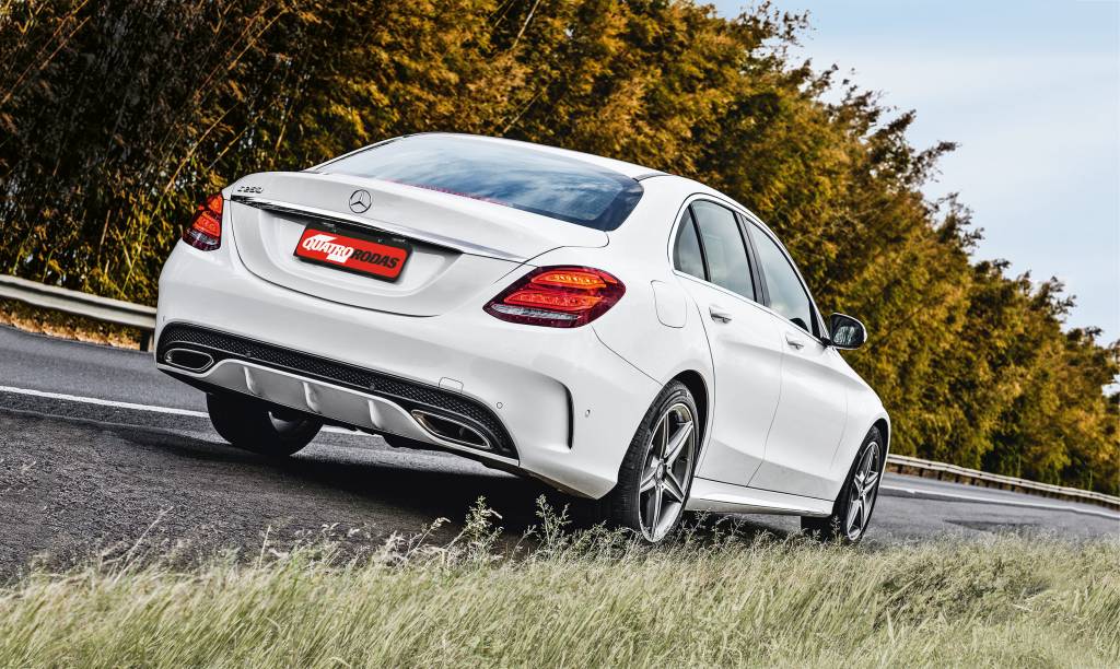 C 250 Sport, da Mercedes-Benz, automóvel testado pela Revista Quatro Rodas.