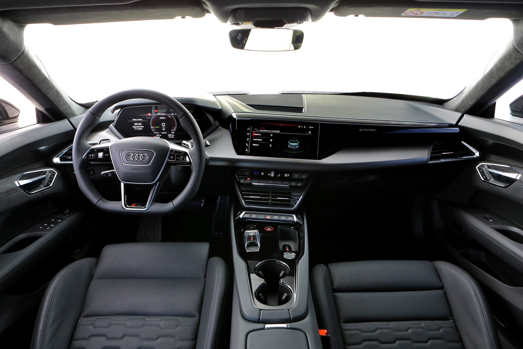 audi-RS-e-tron-GT1-e1621464185264.jpg