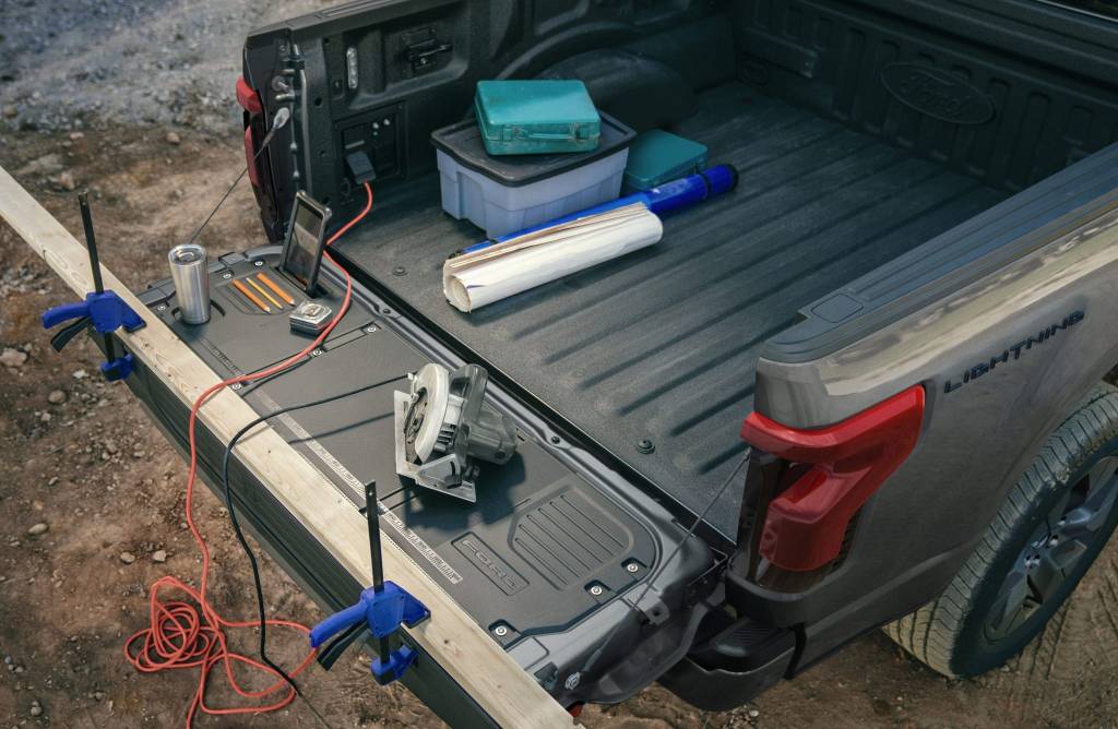 2022 F-150 Lightning Pro Ford F-150 Lightning Pro