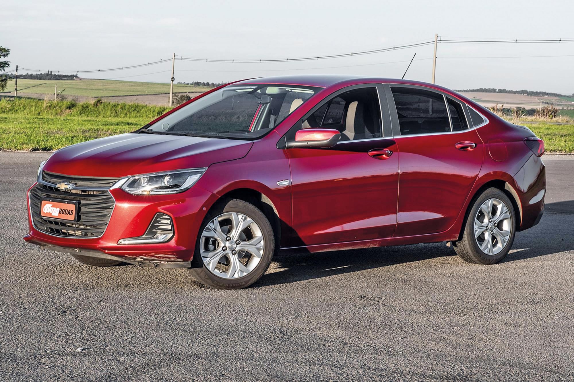 Longa Duração: central do Chevrolet Onix Plus ofusca o motorista à noite