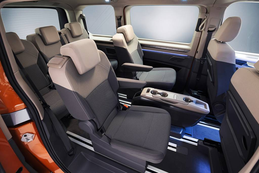 Volkswagent T7 Multivan interior 2