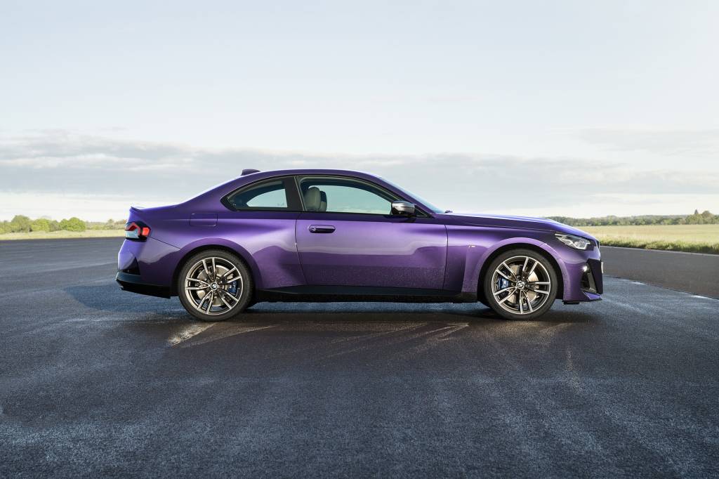 2022-BMW-2-Series-Coupe-M240i-230i-2-1 2022-BMW-2-Series-Coupe-M240i