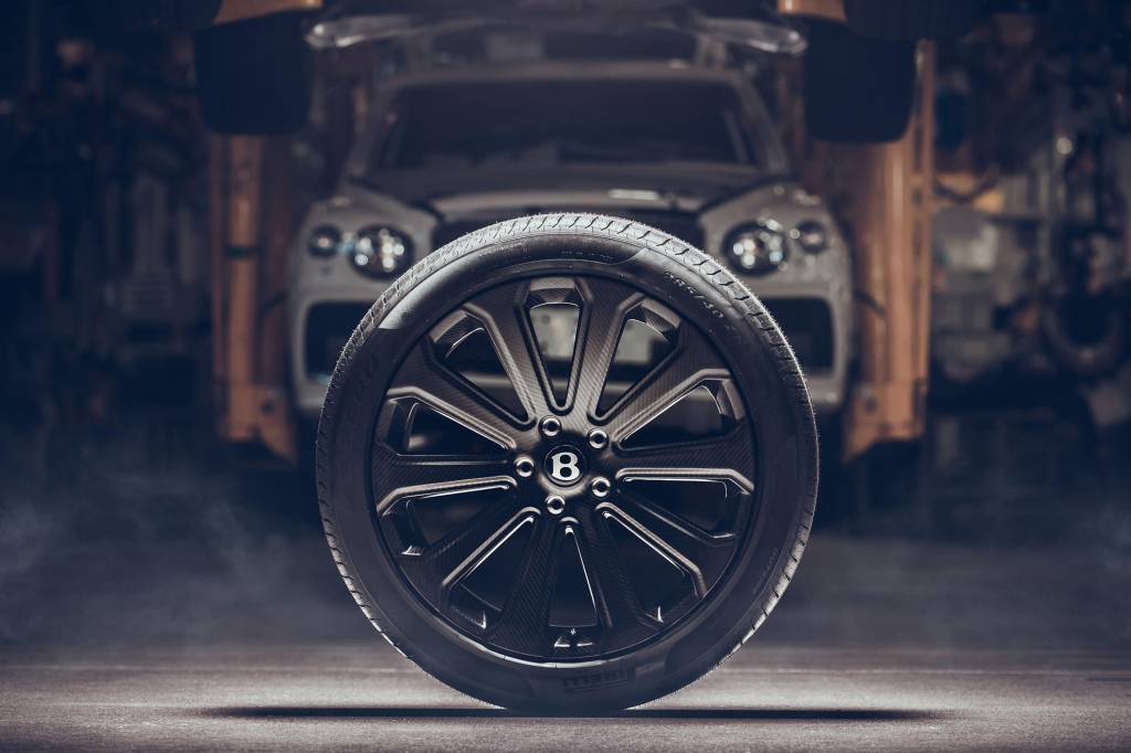 Roda de 22 poelgadas do Bentley Bentayga