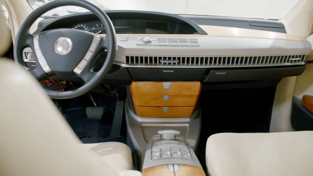 painel protótipo BMW anos 90