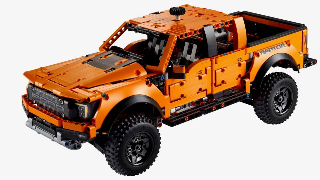 Ford F-150 de LEGO visto 3/4 de frente