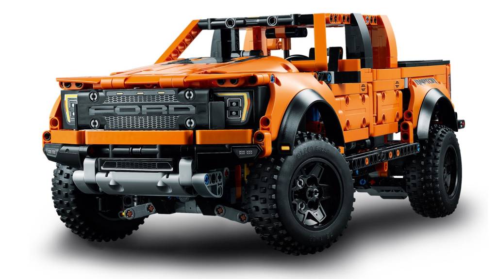 Ford F-150 de LEGO visto 3/4 de frente