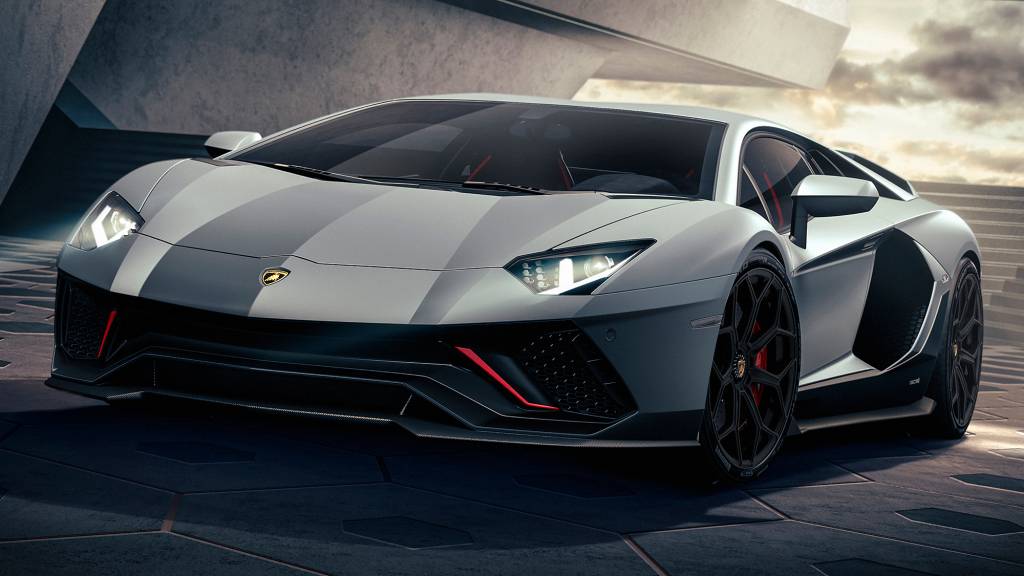 LAMBORGHINI AVENTADOR ULTIMAE Lamborghini Aventador Ultimae prata visto de frente