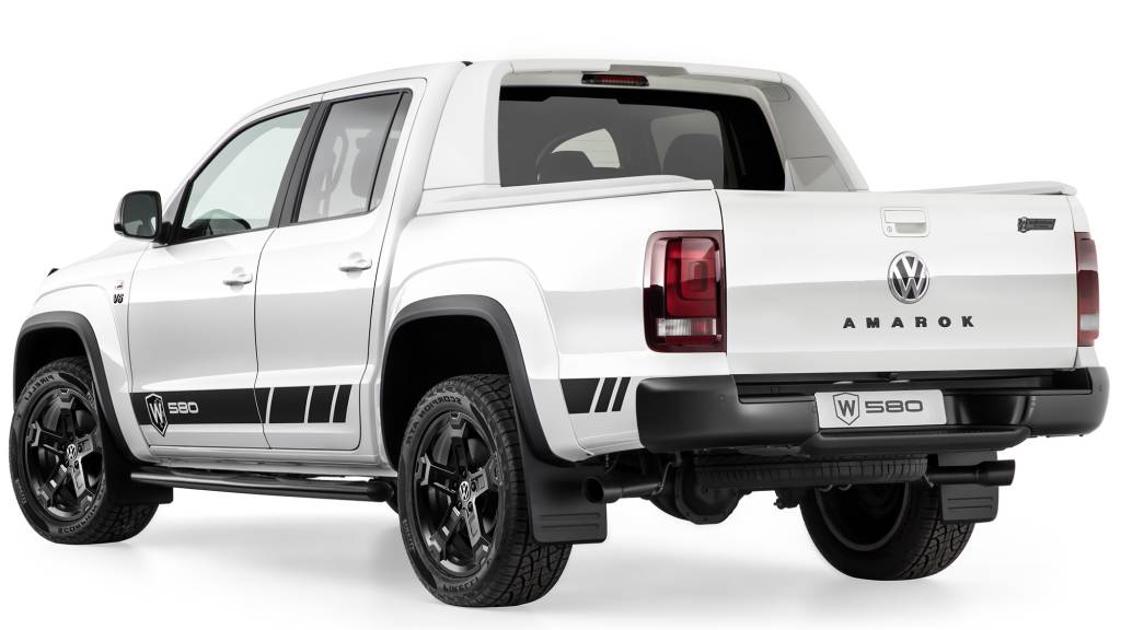 Press images and footage provided depicts an Amarok W580 pre-production prototype.
