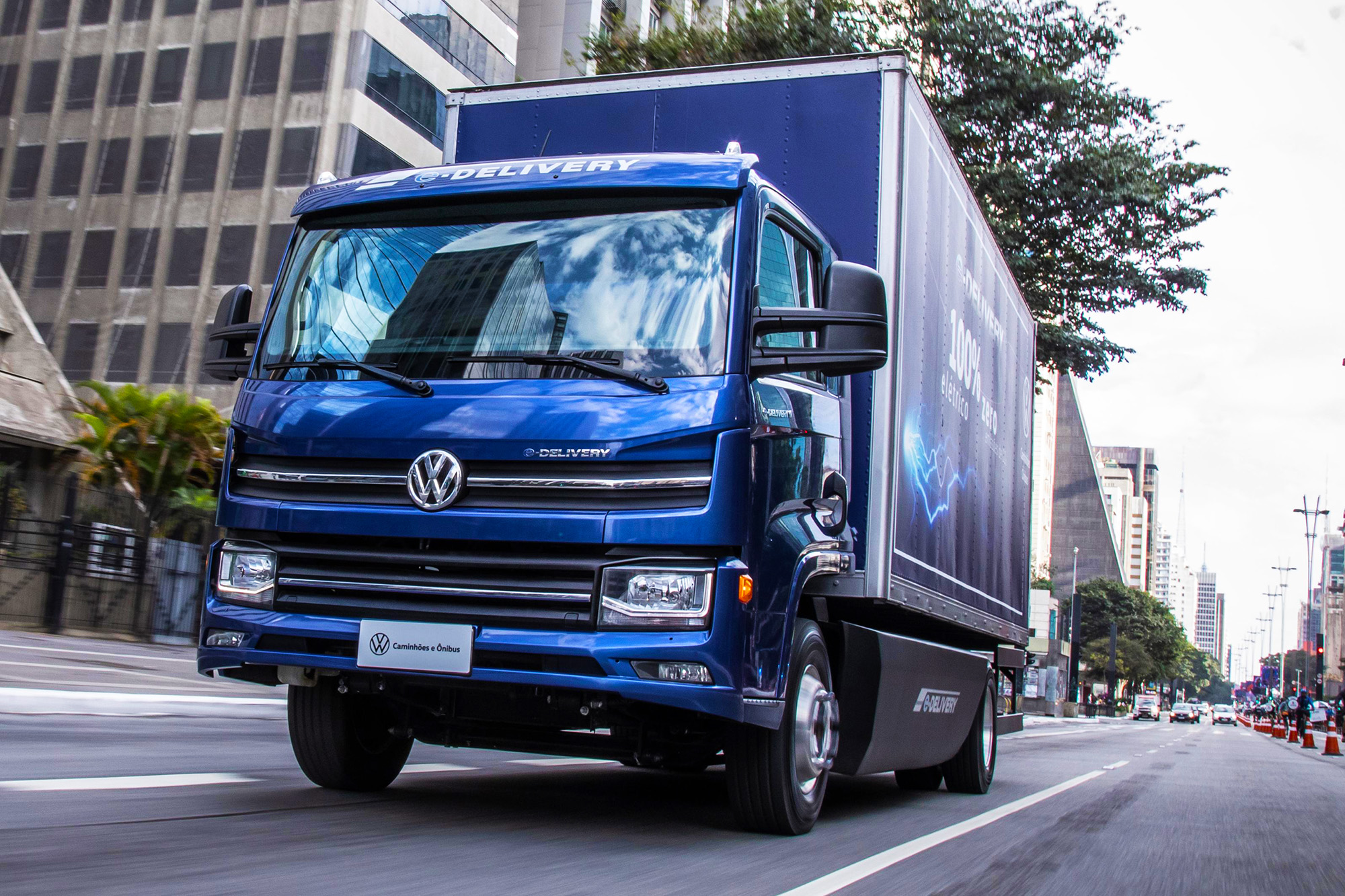 Caminhões tecnológicos Novo elétrico nacional VW eDelivery se paga em