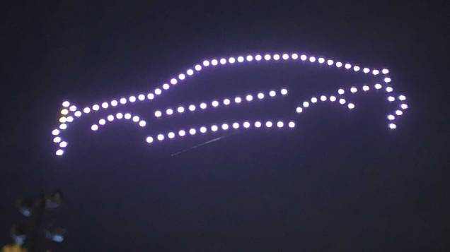 Drones fizeram um mosaico de luzes durante o Monterry Car Week, para o anúncio do novo Integra