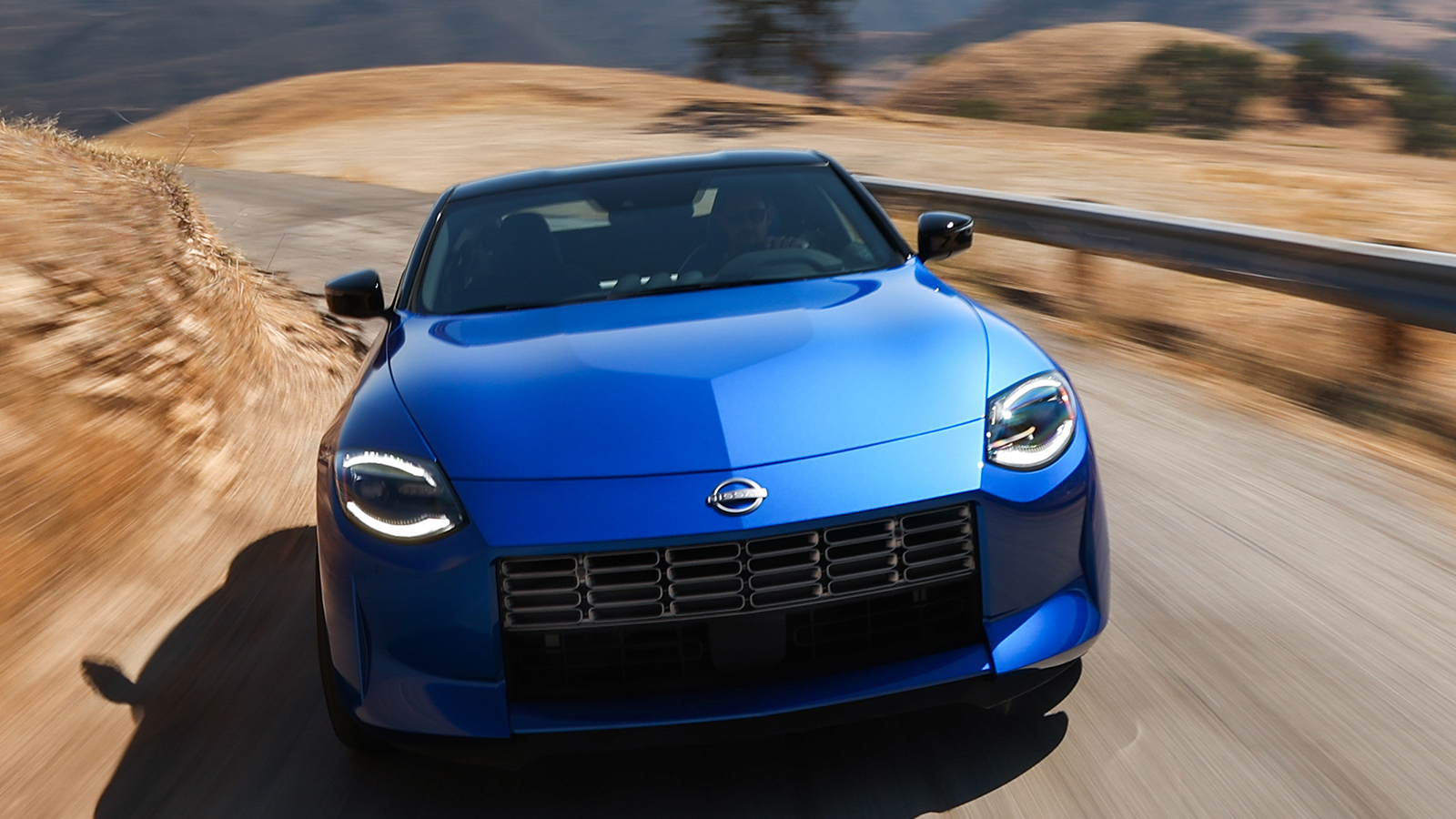 Com opção manual, Nissan Z retorna das cinzas com V6 e mais de 400