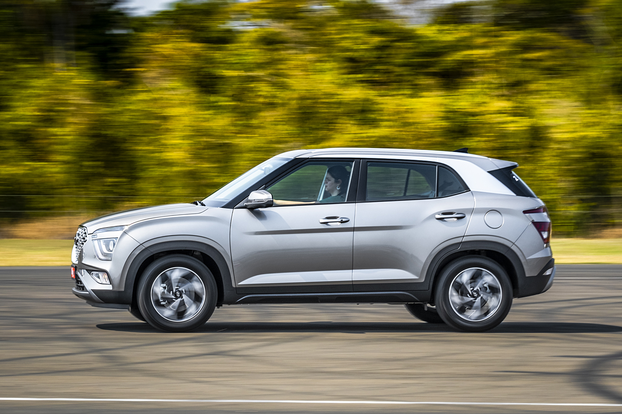Novo Hyundai Creta 1.0 é mais rápido e econômico que TCross e Tracker