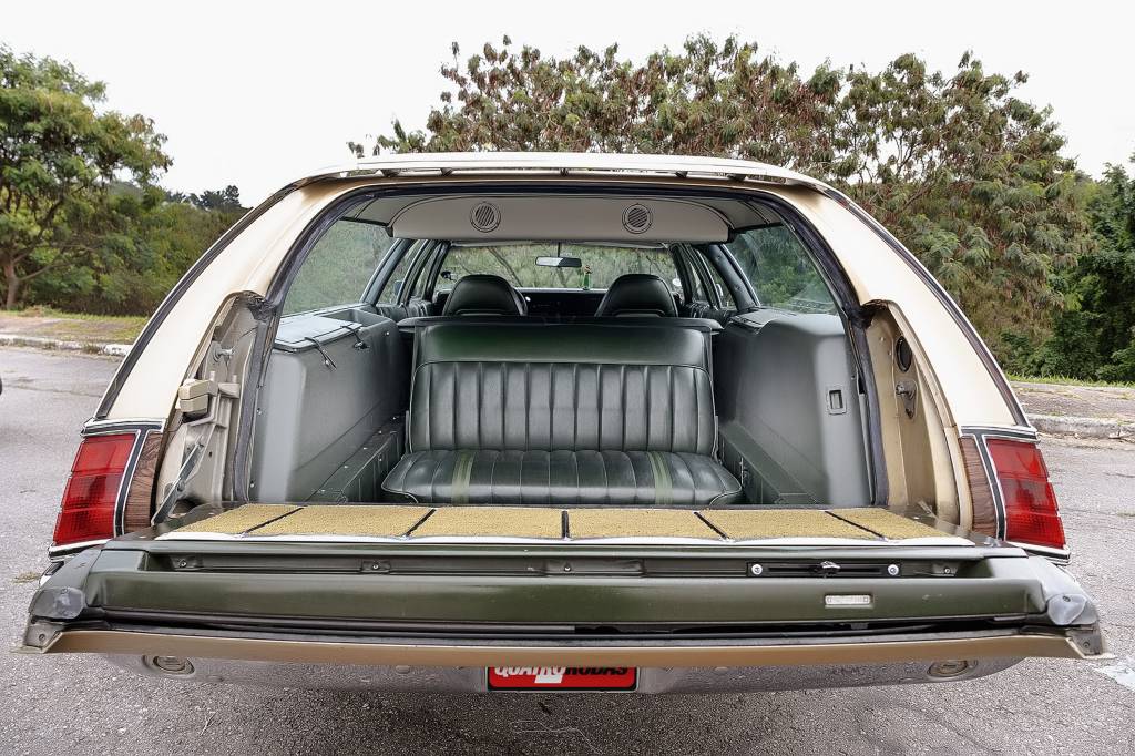 CHRYSLER TOWN & COUNTRY CHRYSLER TOWN & COUNTRY