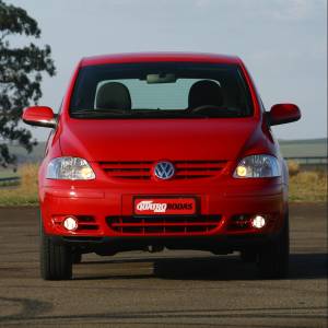 Fox 1.6 Sportline da Volkswagen, testado pela revista Quatro Rodas. Fox 1.6 traseira