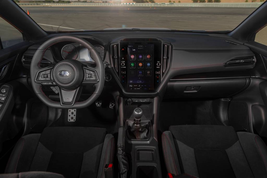 SUBARU WRX 2022 1 Painel do novo Subaru WRX visto da primeira fileira